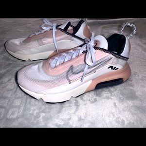 Nike Air Max 2090 (Women’s)